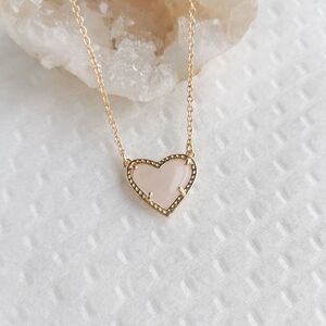 New Gold Kendra Scott Ari Heart Rose Quartz Necklace